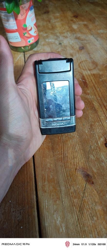 Nokia N76 Retrotelefoon - Perfect werkend, Gebruikt, Zwart, Fysiek toetsenbord, Inklapmodel