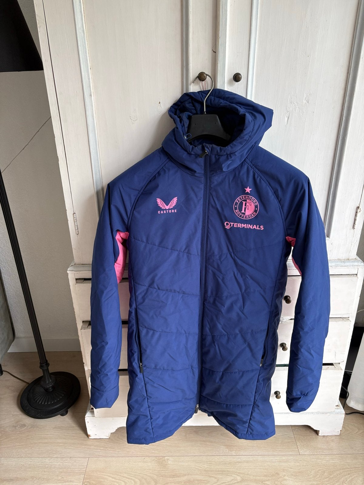 Castore Feyenoord Winterjas - Maat XS, Ophalen of Verzenden, Zo goed als nieuw, Maat 46 (S) of kleiner, Blauw