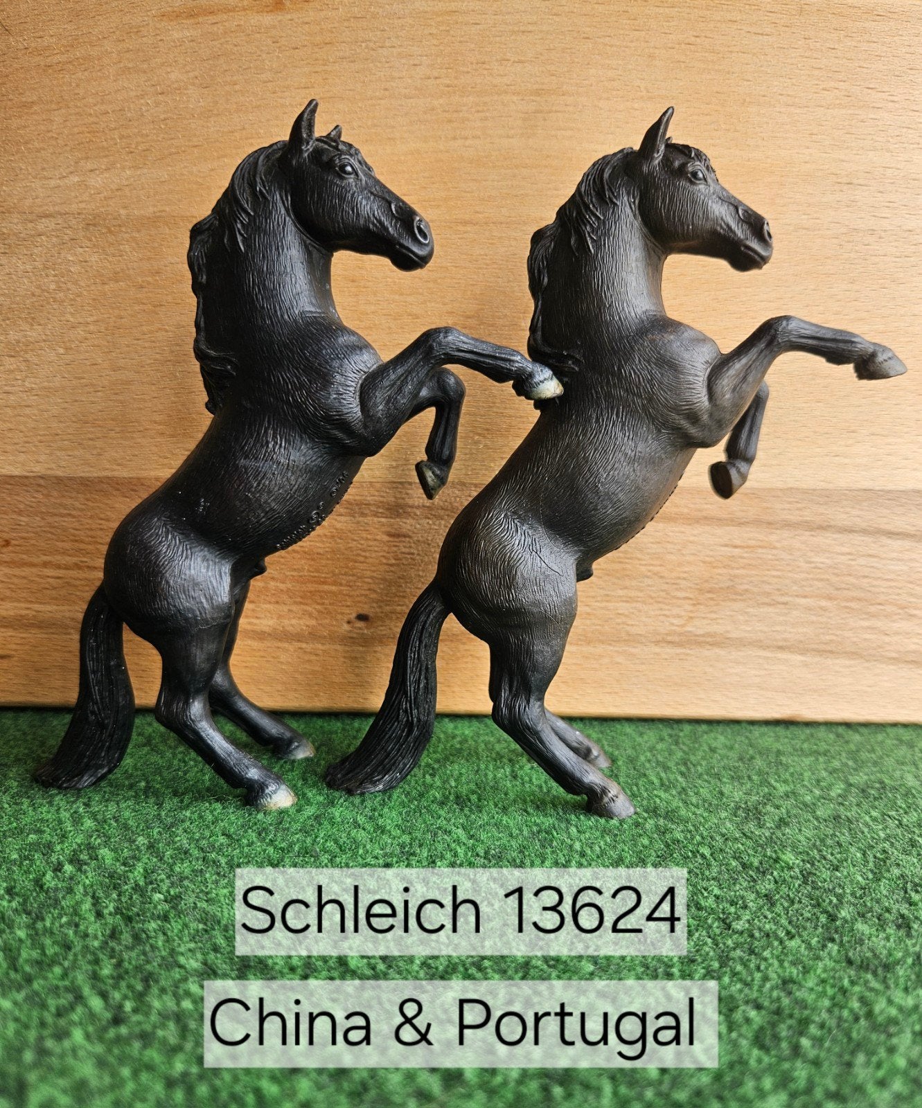 Schleich 13624 Mustang hengst uit 2007, Ophalen of Verzenden, Zo goed als nieuw, Paard, Beeldje of Figuurtje