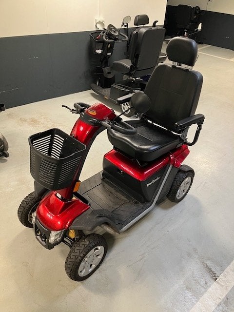 Scootmobiel Hurricane 30 rood, Zo goed als nieuw, 16 km/u of meer, 46 km of meer, Ophalen