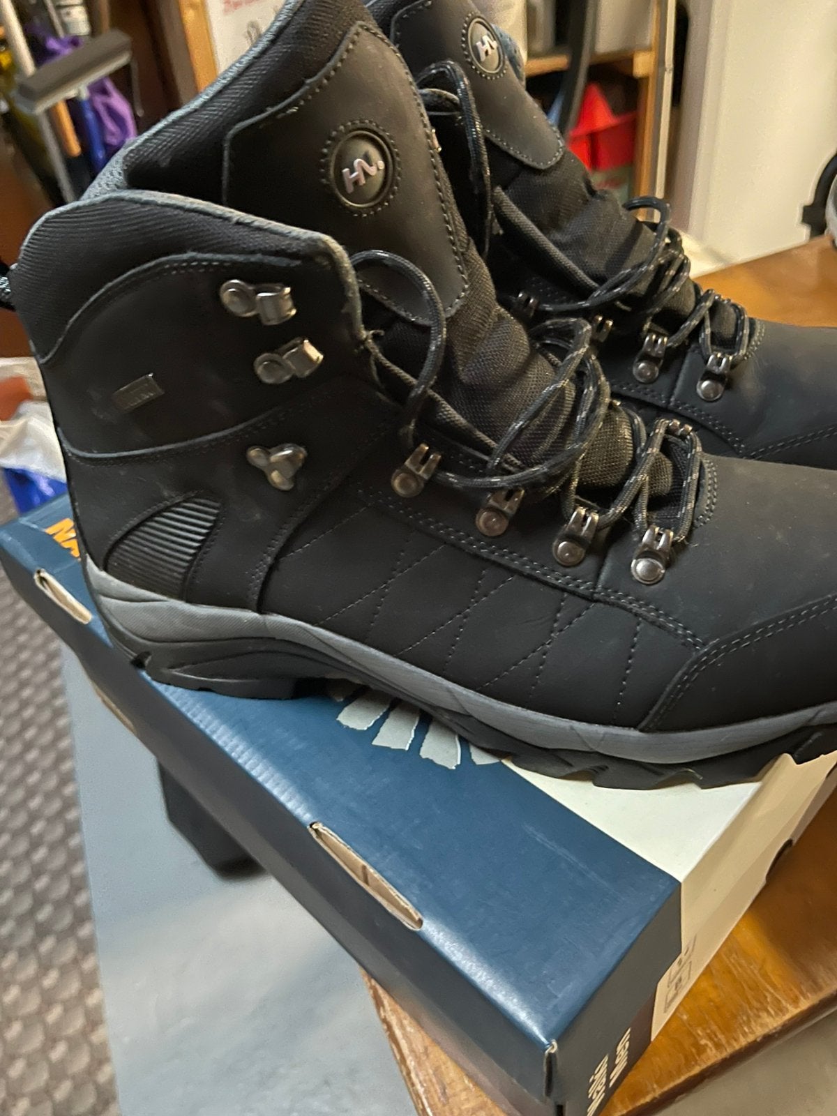 Wegens omstandigheden nieuwe wandelschoenen, Ophalen of Verzenden, Zo goed als nieuw, Schoenen