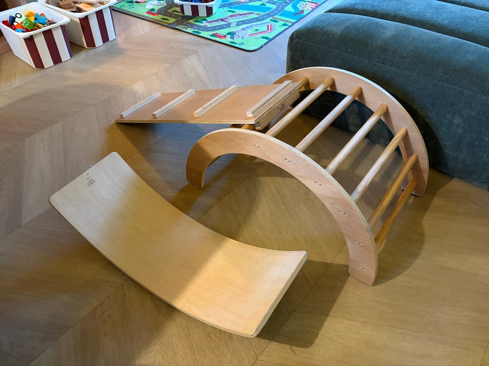 Houten klimrek, balansbord, trap/glijbaan, Ophalen, Zo goed als nieuw