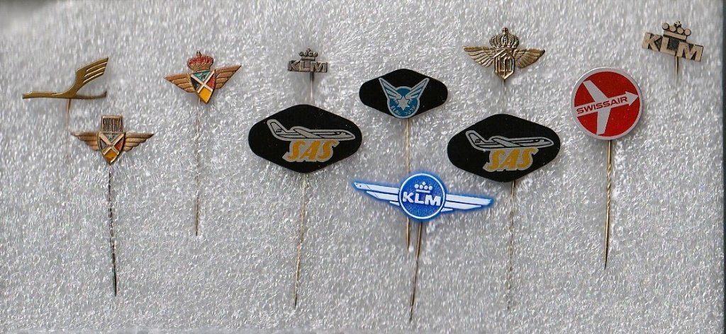 11 luchtvaart maatschappijen speldjes, Ophalen of Verzenden, Gebruikt, Overige onderwerpen, Speldje of Pin