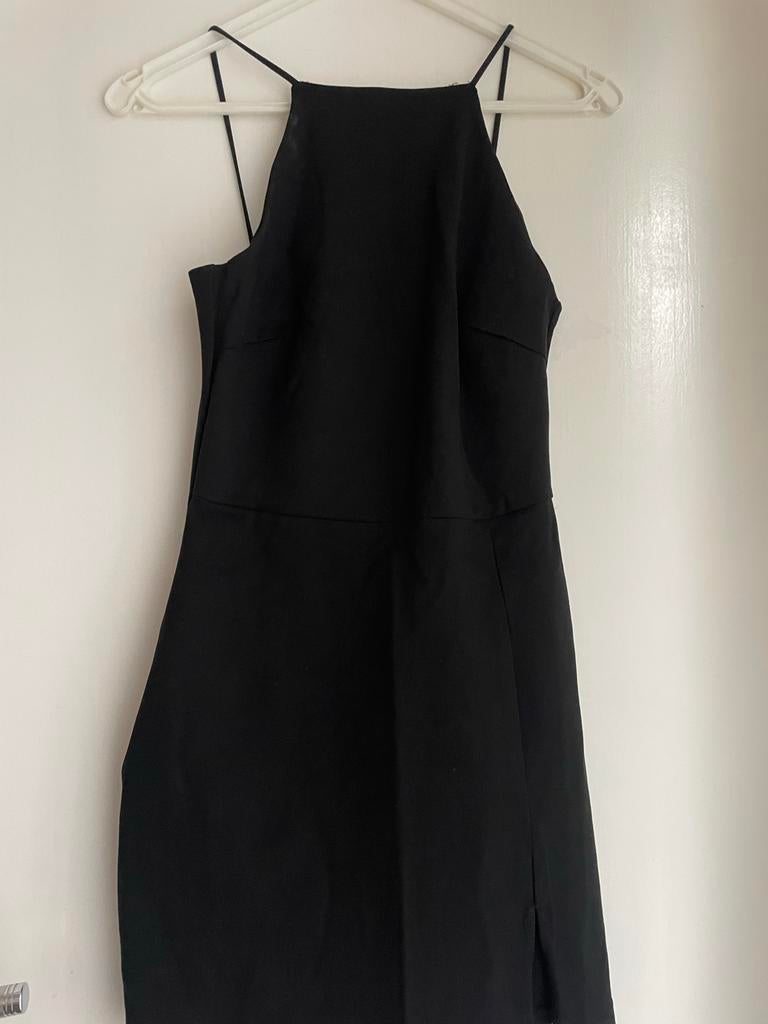 Zwart jurkje van Stradivarius, Maat 38/40 (M), Zwart, Ophalen of Verzenden, Zo goed als nieuw