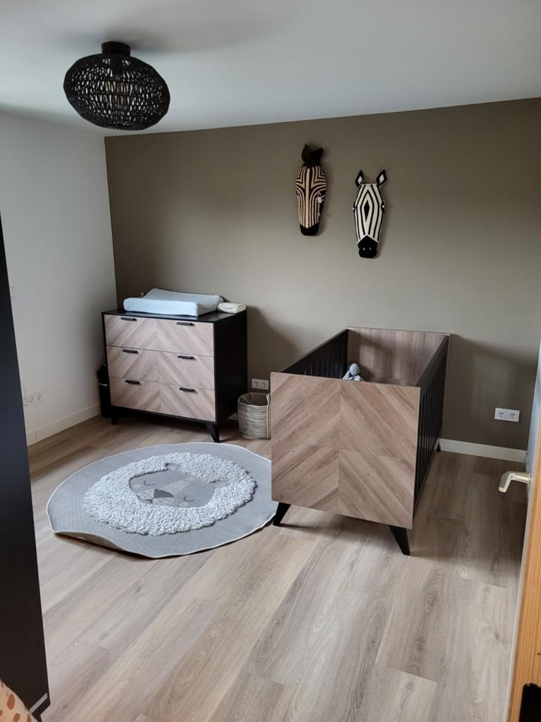 Complete Interbaby peuterkamer:bed, kast, commode, wandplank, Ophalen, Verstelbaar, Eenpersoons, Zwart