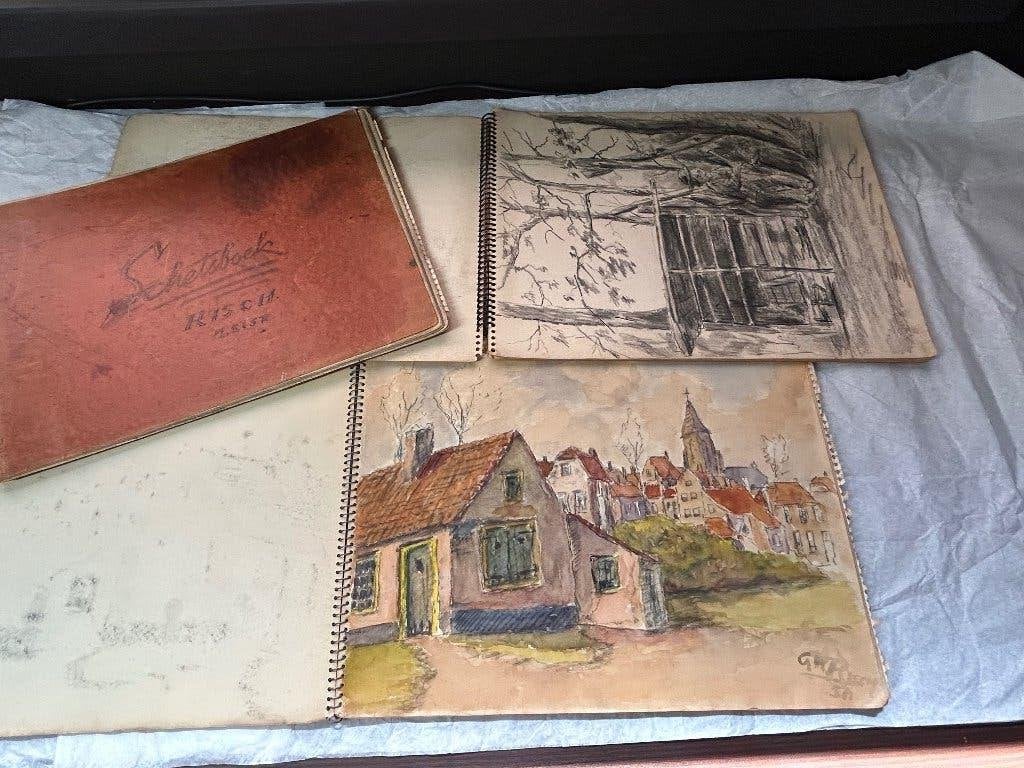 Oude boeken / schetsboeken - tekeningen G.W. Risch (1940s), Ophalen