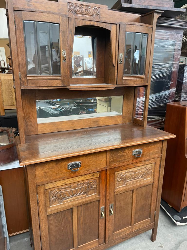 Antiek dressoir/vitrinekast met spiegel en houtsnijwerk, Ophalen
