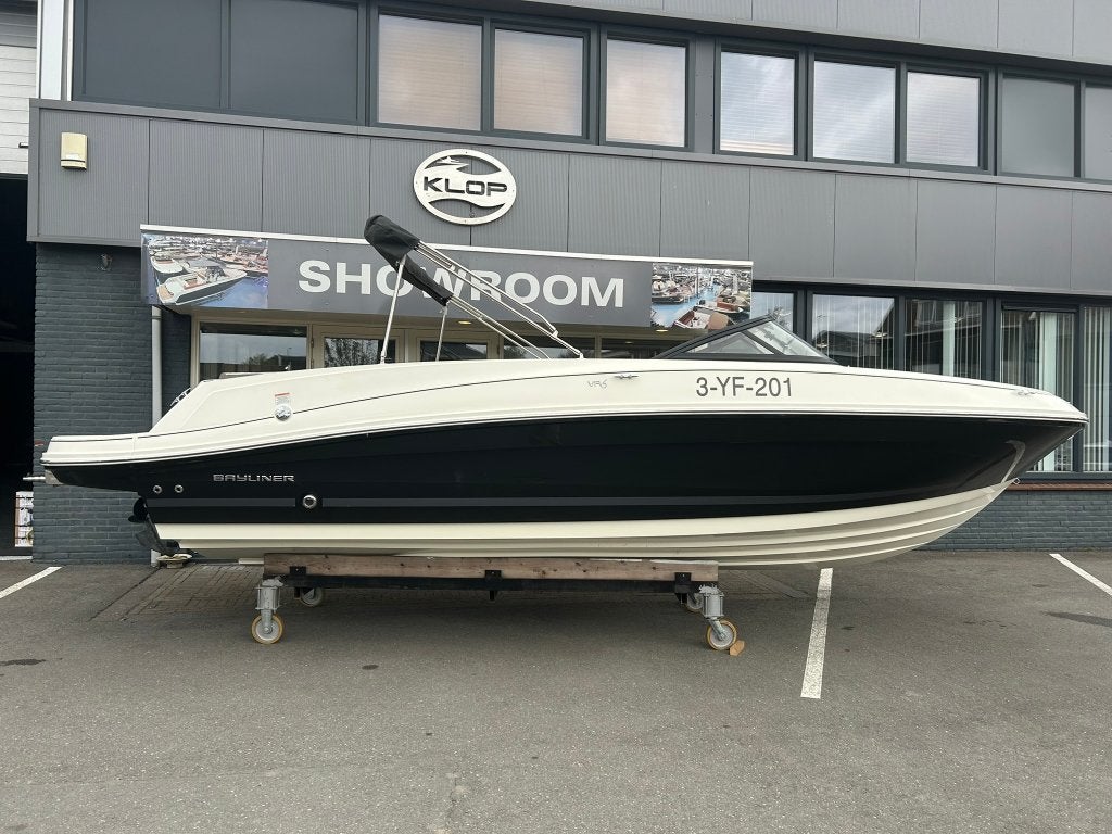 Bayliner VR6 met Mercruiser 4.5L 250 pk - bouwjaar 2020, Watersport en Boten, Ophalen, Binnenboordmotor, Zo goed als nieuw, Bayliner