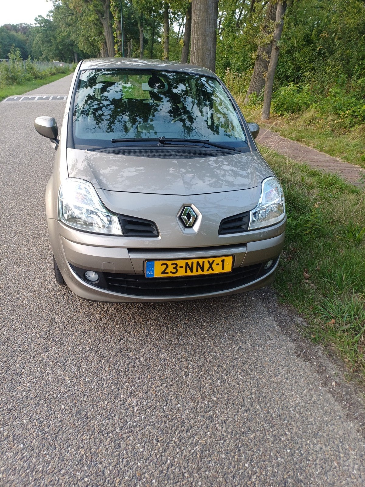 Renault Grand Modus 68.000 km, Auto's, Voorwielaandrijving, 4 cilinders, 100 pk, Origineel Nederlands