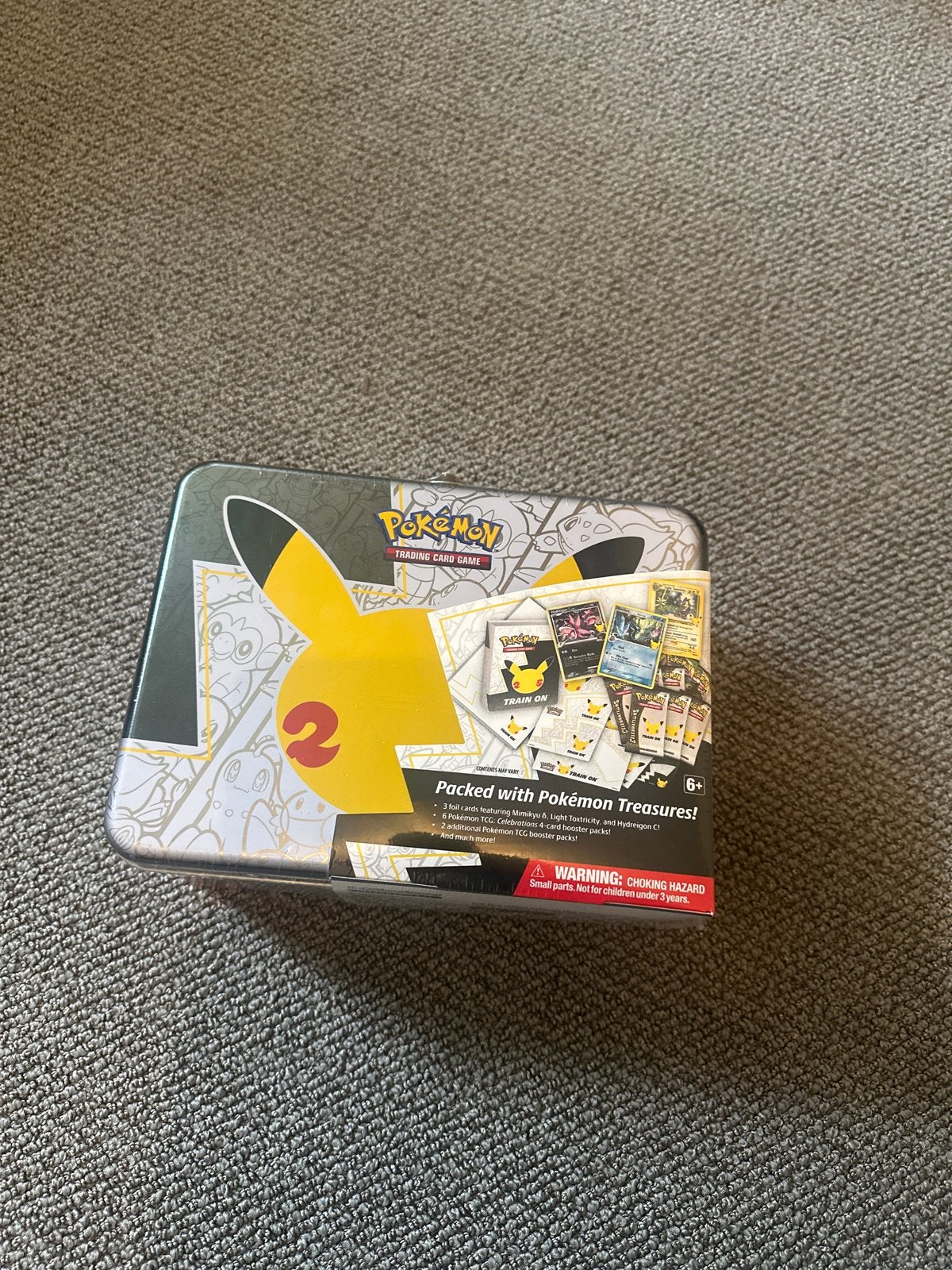 Pokémon Celebrations Collector Chest Tin Box, Ophalen of Verzenden, Nieuw, Overige typen
