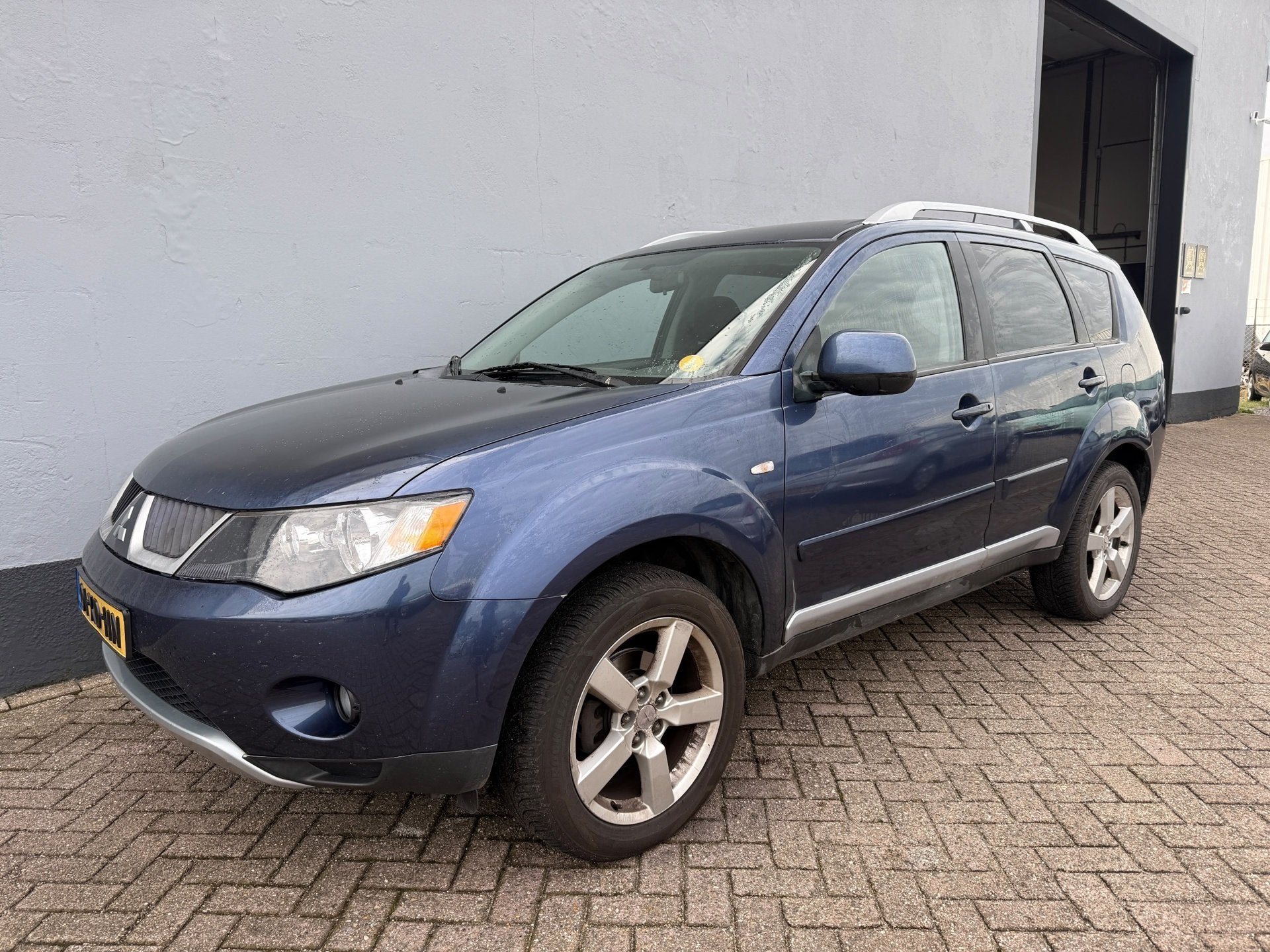 Mitsubishi Outlander 2.0 DI-D Intense+ 7 Pers. Trekhaak, Auto's, Blauw, 7 stoelen, Bedrijf, Parkeersensor