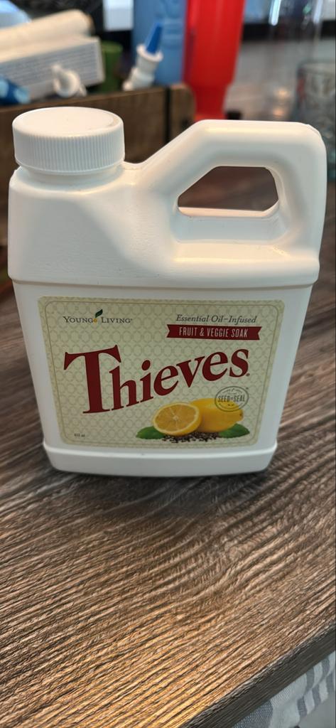 Young Living Thieves Fruit & Veggie Soak, Ophalen