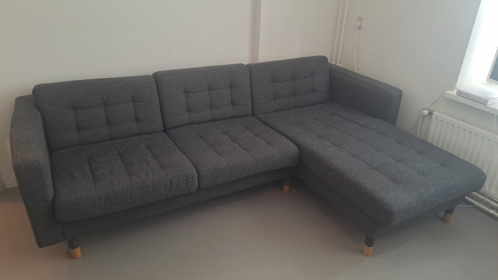 Gratis bank met chaise longue - 245 cm breed, Ophalen, Gebruikt, Stof