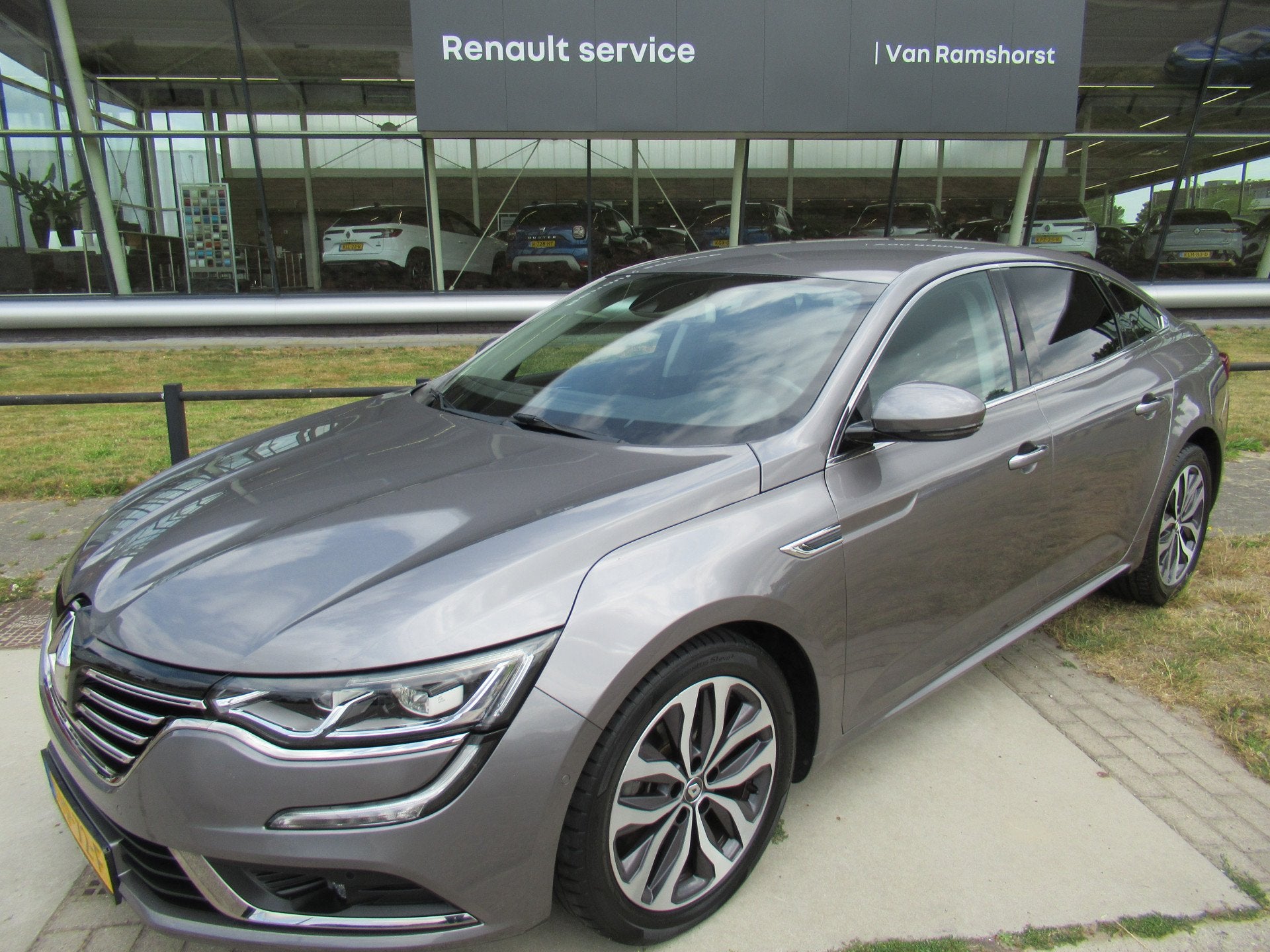 Renault Talisman 1.6 TCe Intens /Automaat/ Bose/ Led/ Camera, Auto's, 1618 cc, Gebruikt, Euro 6, 4 cilinders