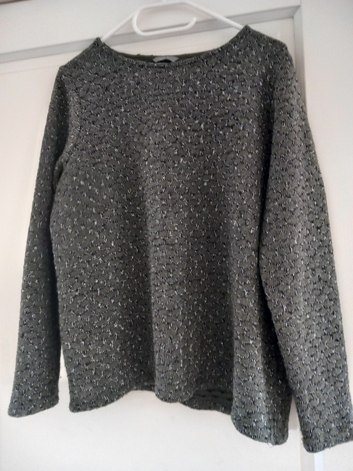 Trui olijf mer zilverdraadje mt XL, Maat 42/44 (L), Ophalen of Verzenden, Gedragen, Hema