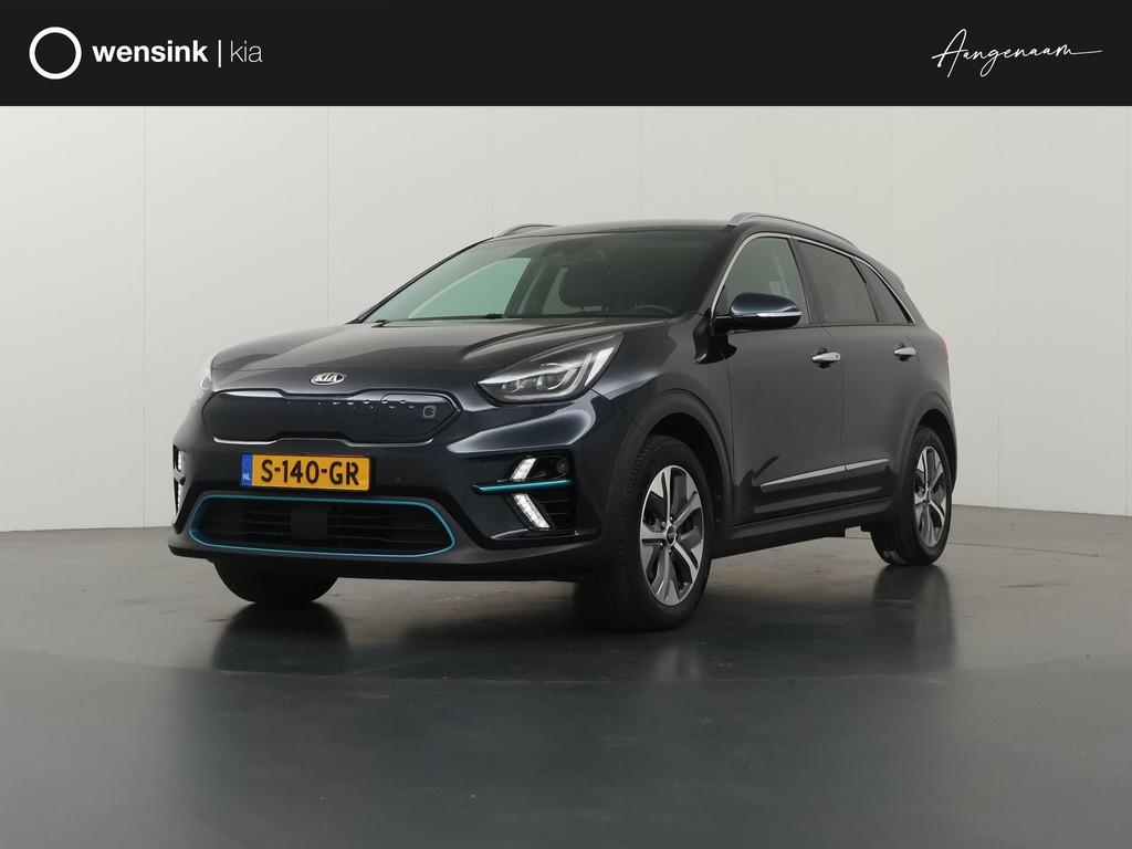 Kia e-Niro DynamicPlusLine 64 kWh | Trekhaak | Stoel/Stuurwi, Auto's, Kia, Gebruikt, 1712 kg, Leder en Stof, Zwart