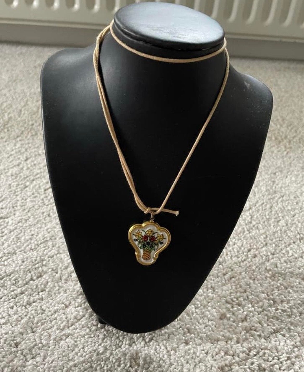 ketting met bloemenhanger, Ophalen of Verzenden, Zo goed als nieuw, Goud, Overige materialen