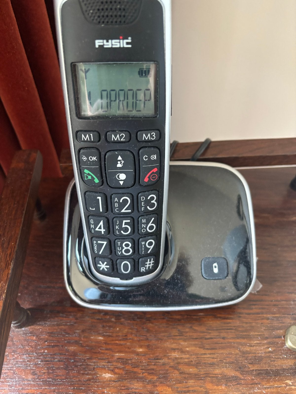 Fysic seniorentelefoon met grote toetsen en oplaadstation, Ophalen, Gebruikt, 1 handset