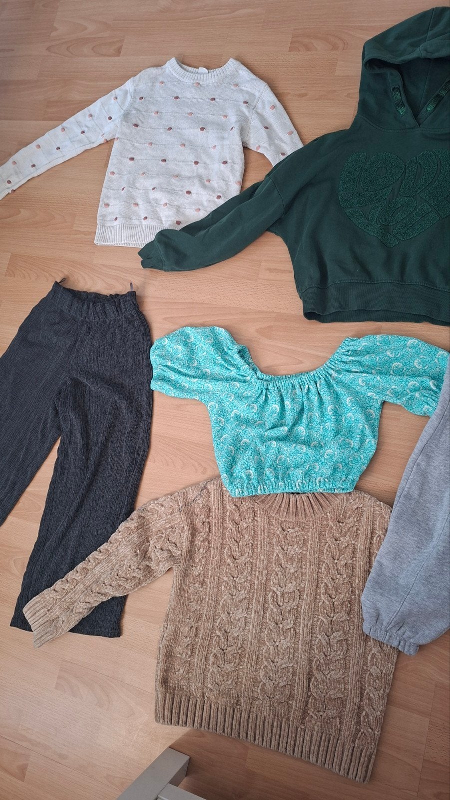 gratis meiden kleding maat 134, Kinderen en Baby's, Ophalen, Gebruikt, Jongen of Meisje, Trui of Vest