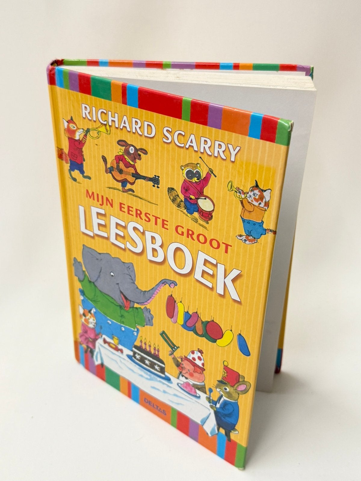 Richard Scarry Mijn eerste groot leesboek geel, Ophalen of Verzenden, Gelezen, Non-fictie