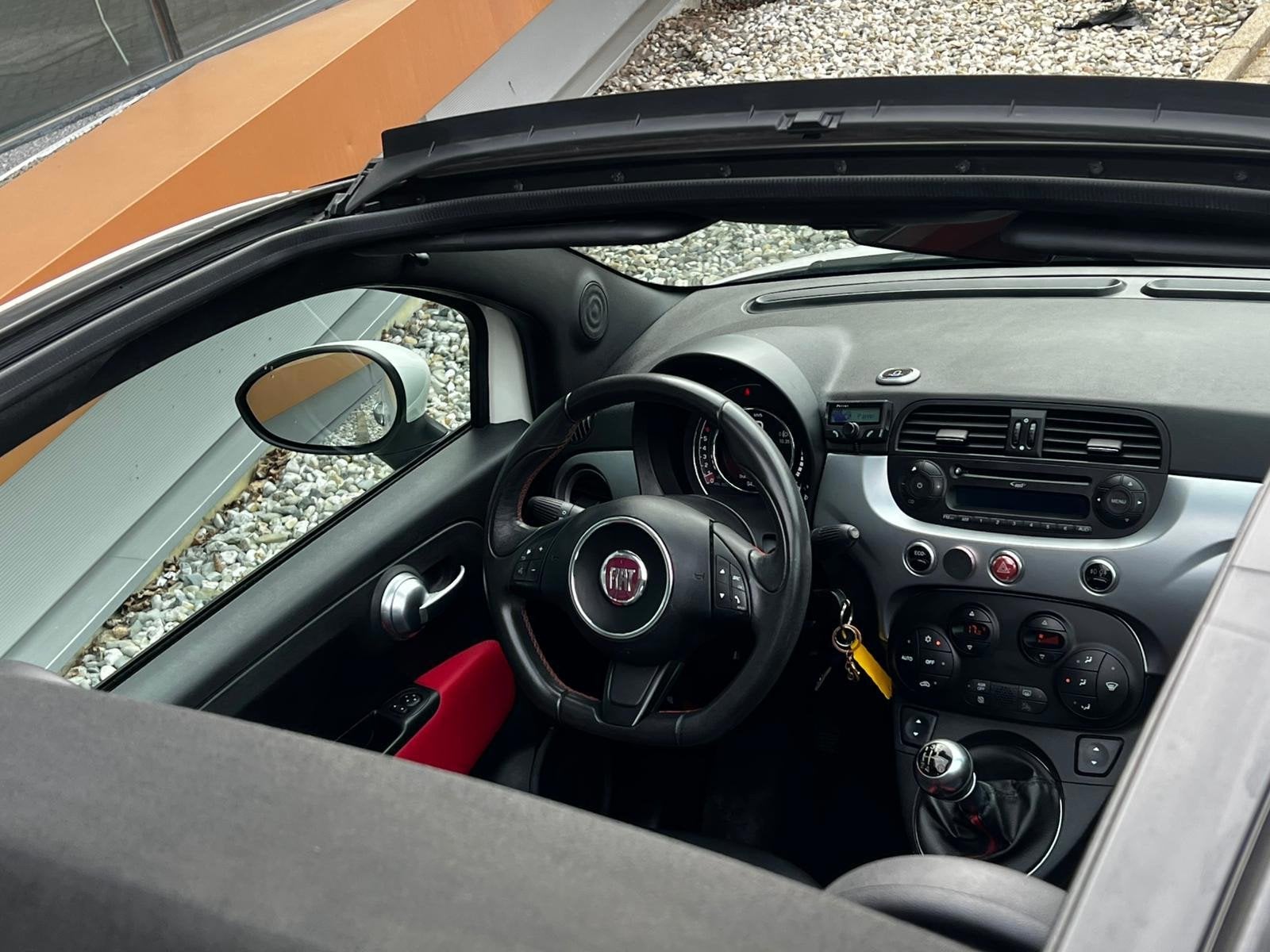 Fiat 500 C 0.9 TwinAir Turbo Cult CABRIOLET / HILL HOLD /, Parkeersensor, Gebruikt, Cabriolet, Leder en Stof