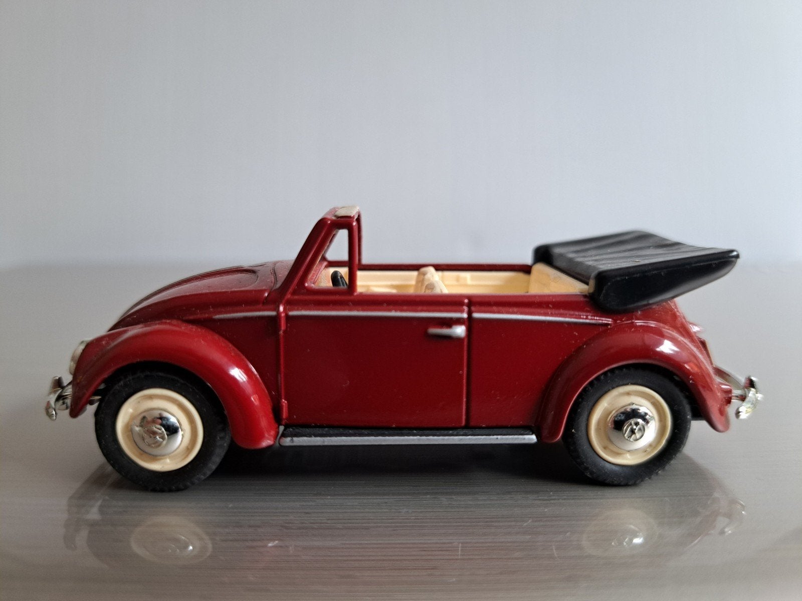 Volkswagen Kever cabriolet, Vanguard 1:43, nieuw, Ophalen of Verzenden, Nieuw, Auto, Overige merken