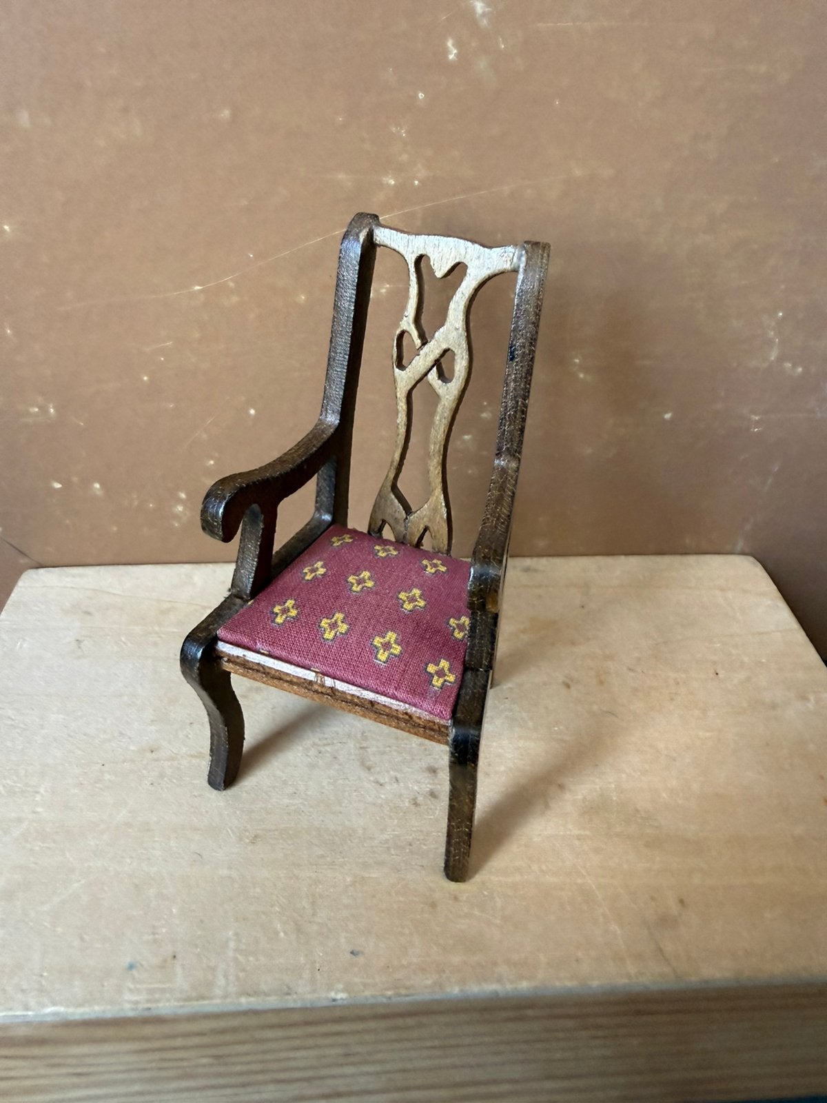 Stoel Shackman ?? - hxbxd 9.2x5x4.5cm - hout, Ophalen of Verzenden, Zo goed als nieuw, Poppenhuis