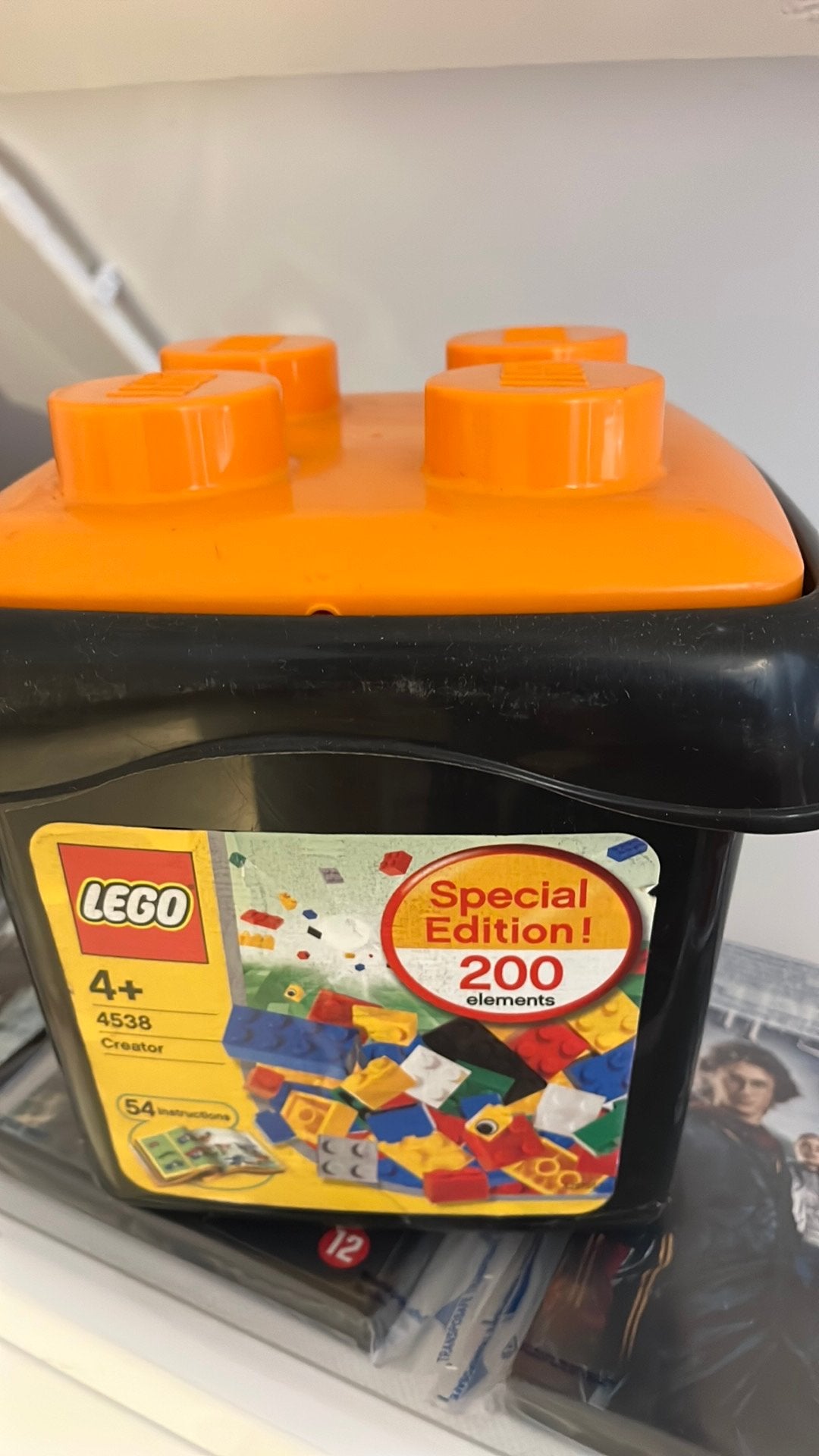 Legobox leeg!, Ophalen