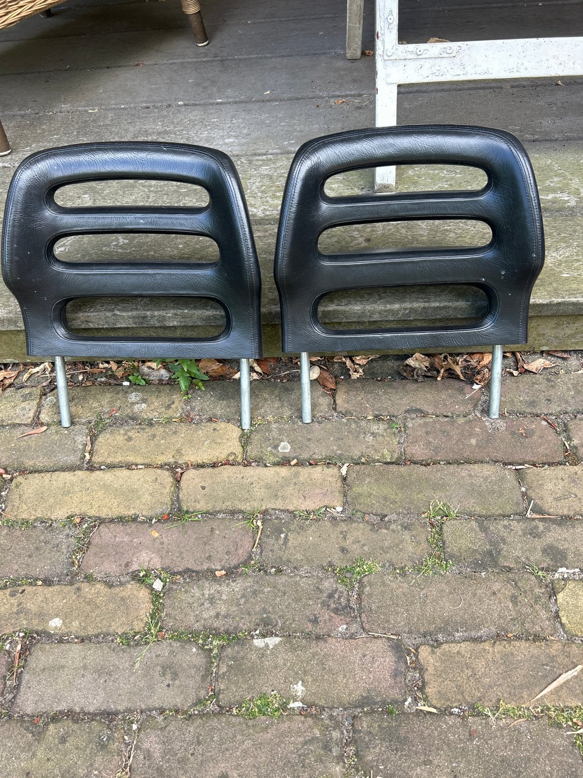 Twee Volvo 240 hoofdsteunen voorstoelen, Auto-onderdelen, Ophalen of Verzenden, Gebruikt, Volvo