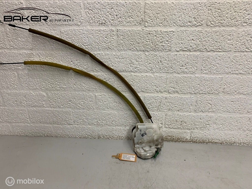 Deurslot mechaniek Mazda 2 II ('07-'15) RECHTSVOOR, Gebruikt, Ophalen of Verzenden, Mazda, Mazda