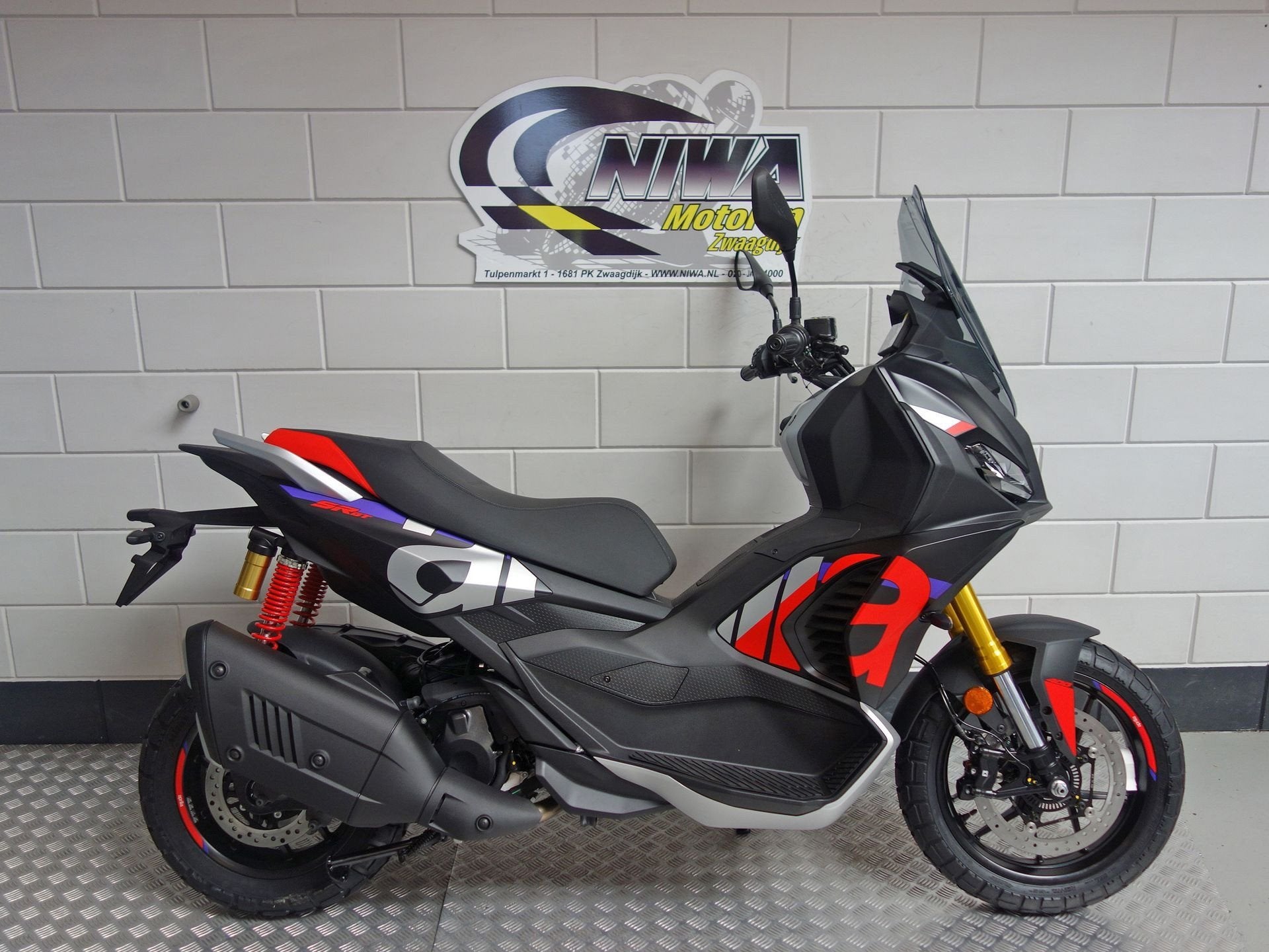 Aprilia SR GT 400, Motoren, Overig, ABS, 12 t/m 35 kW, Gebruikt