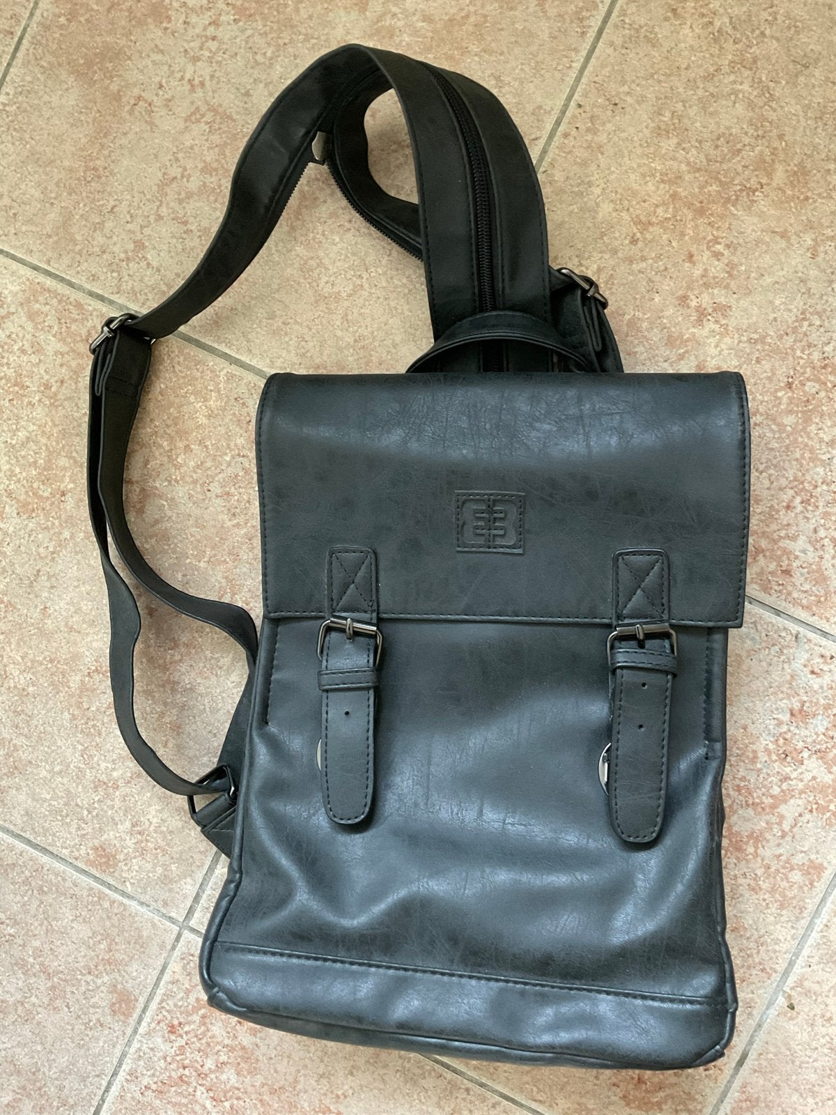 Stijlvolle Zwarte Rugzak/Schoudertas - Gebruikt, Overige merken, Gebruikt, 25 tot 40 cm, Ophalen of Verzenden