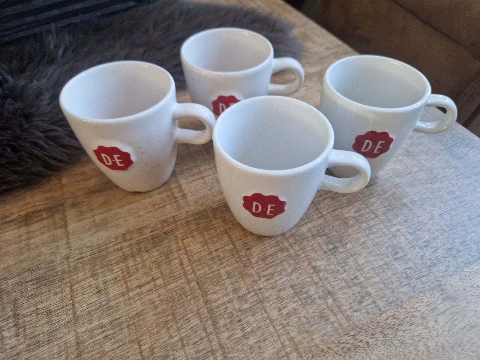 4 st douwe egberts kopjes, Ophalen, Overige stijlen, Kop(pen) en/of Schotel(s)