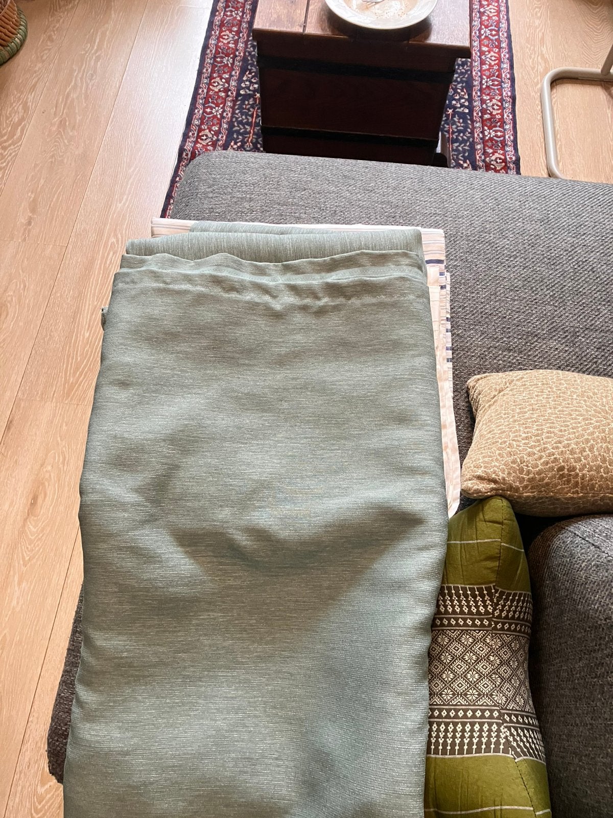 Gordijnen / pair of curtains - mint green, Huis en Inrichting, Gebruikt, 280 cm, Verduisterend, Ophalen of Verzenden