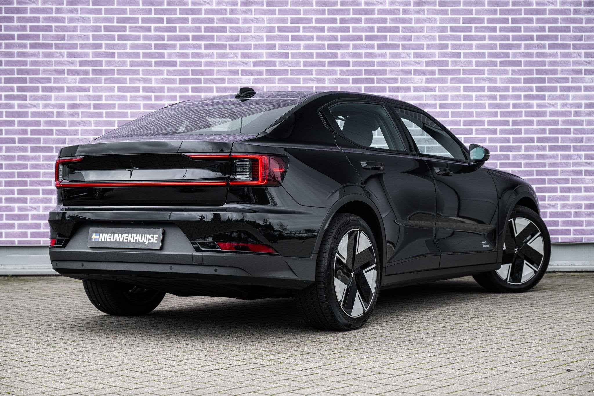 Polestar 2 Long Range Single Motor 82 kWh | Trekhaak | Panor, Auto's, Automaat, Polestar 2, 82 kWh, Zwart