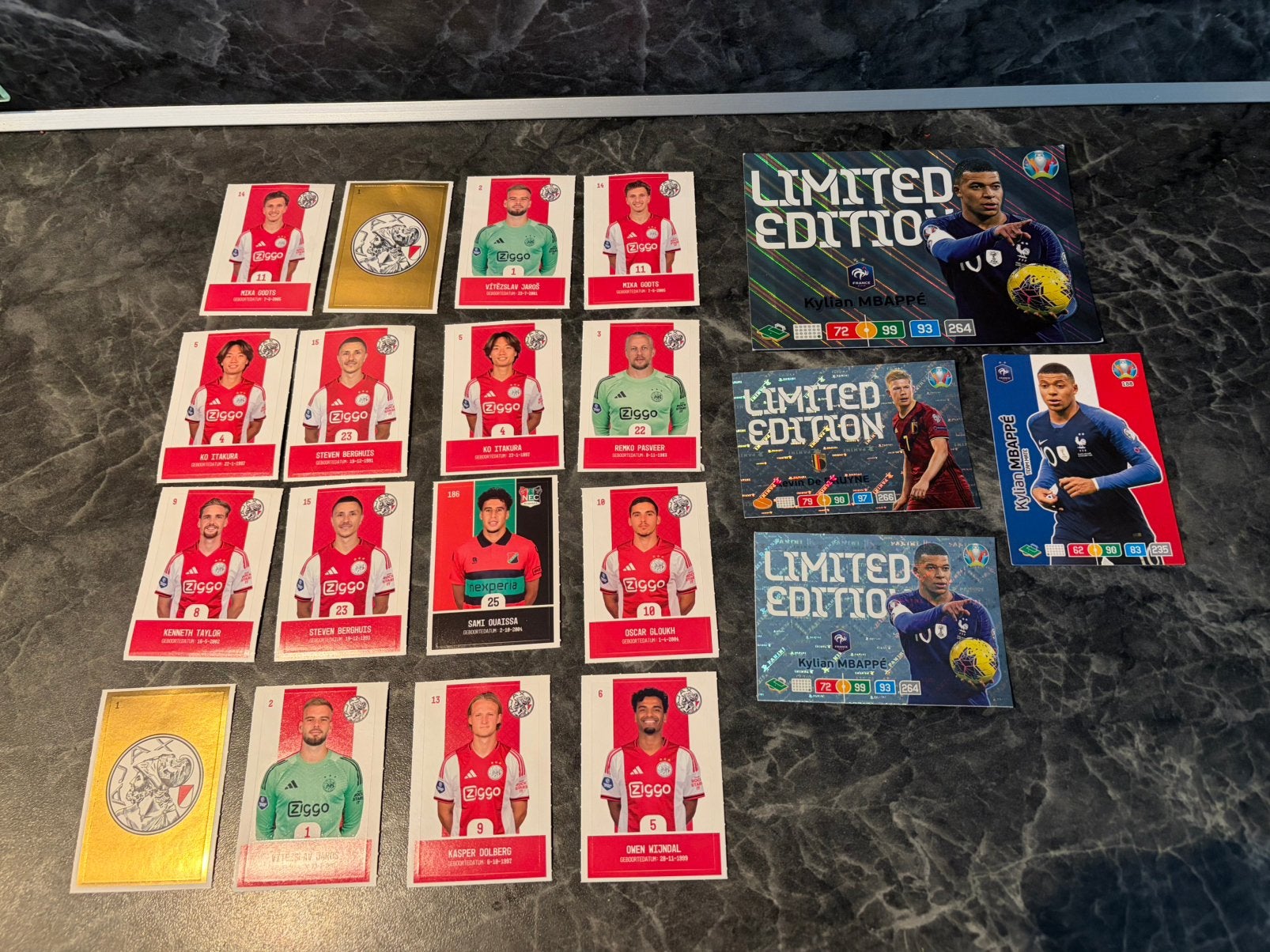 Voetbalplaatjes Panini en ajax van plus supermarkt, Verzamelen, Plus, Ophalen