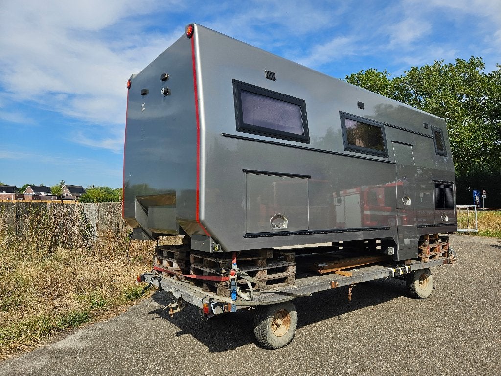 Carbon camper cabine unit expeditiecamper 6x6 4x4 camperunit, Bedrijf, Tot en met 3, 6 tot 7 meter, Half-integraal