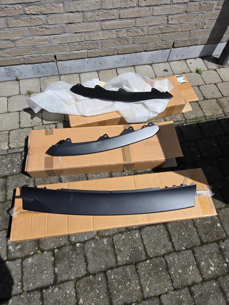 3x Sierlijst Bumper Vooraan Jaguar F-Type 2018-2020 Nieuw, Auto-onderdelen, Carrosserie en Plaatwerk, Voor, Nieuw, Ophalen of Verzenden