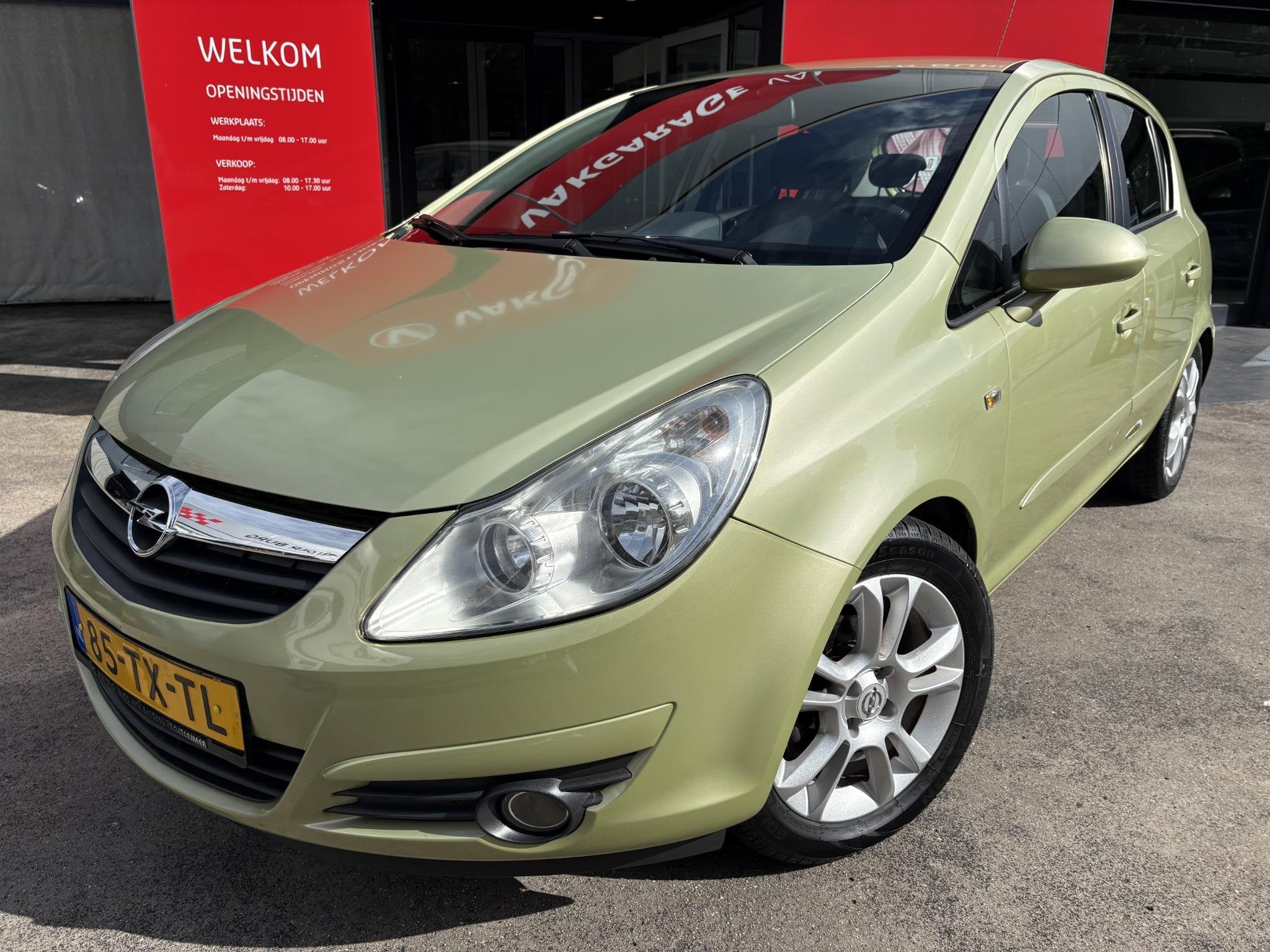 Opel Corsa 1.4-16V Cosmo Vol Automaat 12 mnd BOVAG garantie, 12 maanden, Stof, Gebruikt, 4 cilinders