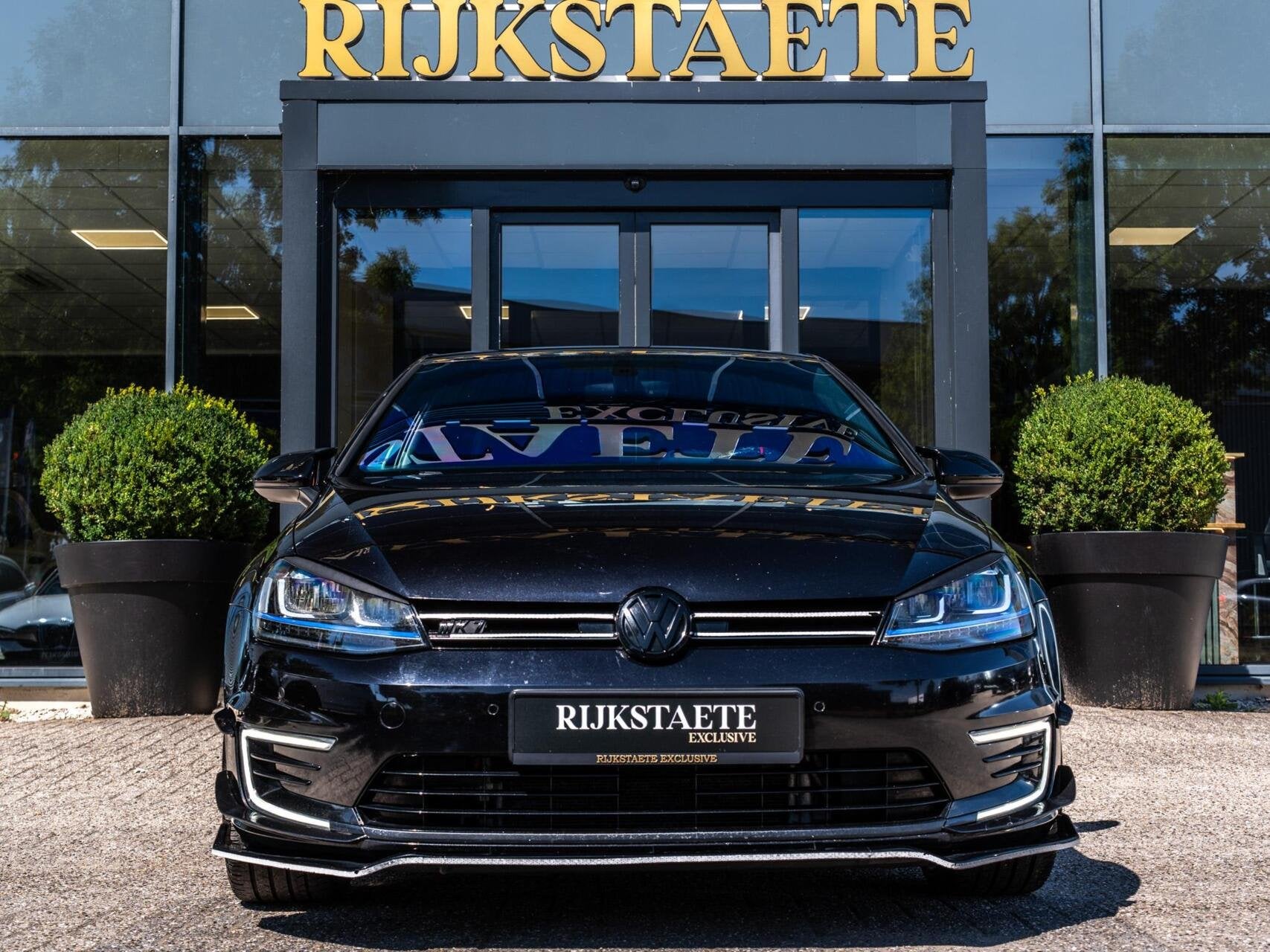 Volkswagen Golf 1.4 TSI GTE|CAMERA|CRUISE|19''|APP|CLIMATE, Auto's, Dealer onderhouden, Gebruikt, Euro 6, 4 cilinders