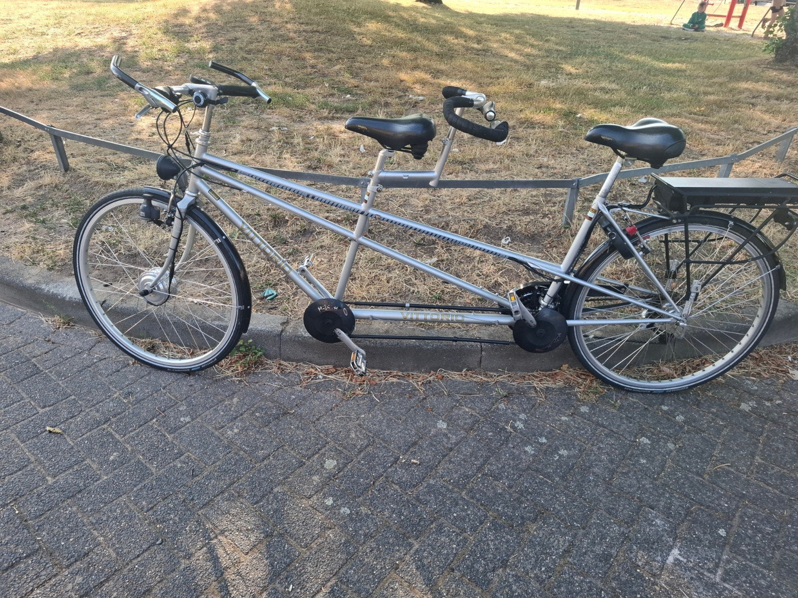 Vittorio elektrische tandem fiets (accu stuk ), Fietsen en Brommers, Ophalen of Verzenden, Gebruikt, Minder dan 10 versnellingen