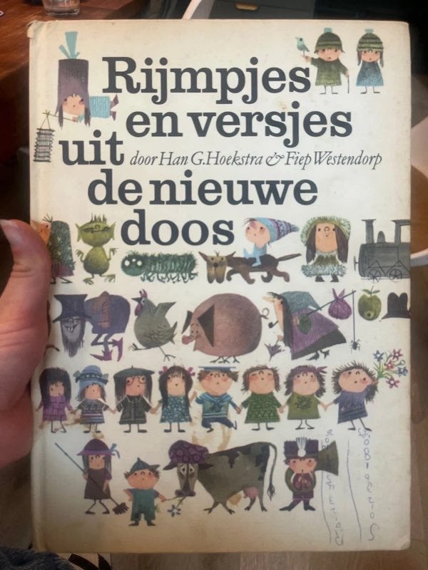 Fiep Westendorp Rijmpjes en versjes uit de nieuwe doos, Boeken, Gelezen, Fictie algemeen, Jongen of Meisje, Ophalen of Verzenden