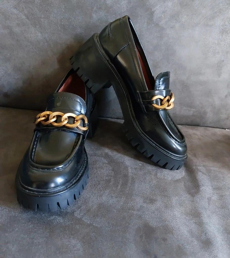 Zara schoenen met hak en ketting, maat 41, nieuwstaat, Kleding | Dames, Ophalen of Verzenden