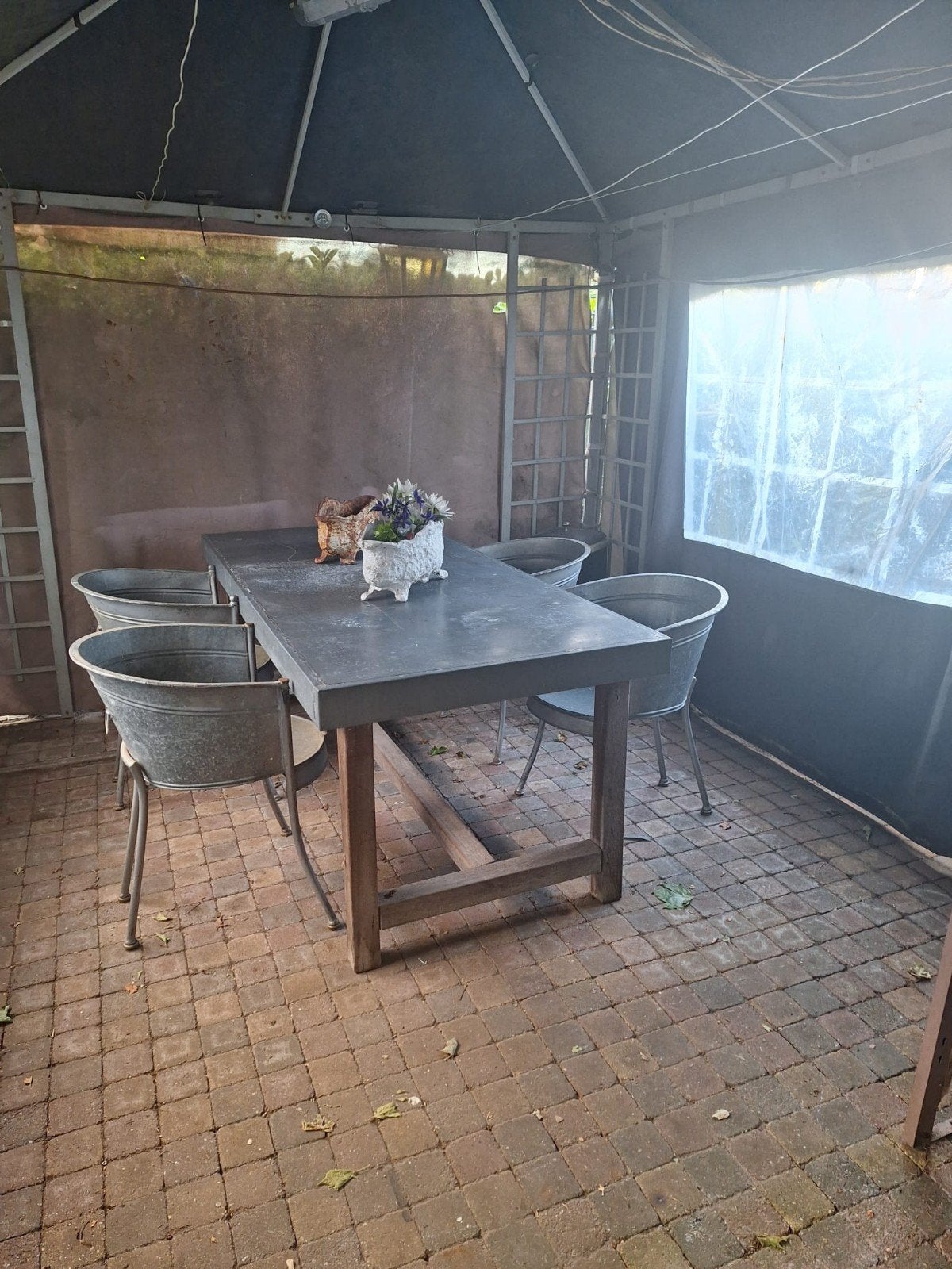 Grote tuintafel met zinken blad en houten onderstel, Ophalen, Gebruikt, Rechthoekig, Hout