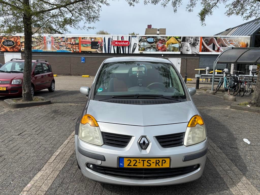 Renault Modus Silver, Auto's, Voorwielaandrijving, 4 cilinders, Handgeschakeld, Grijs