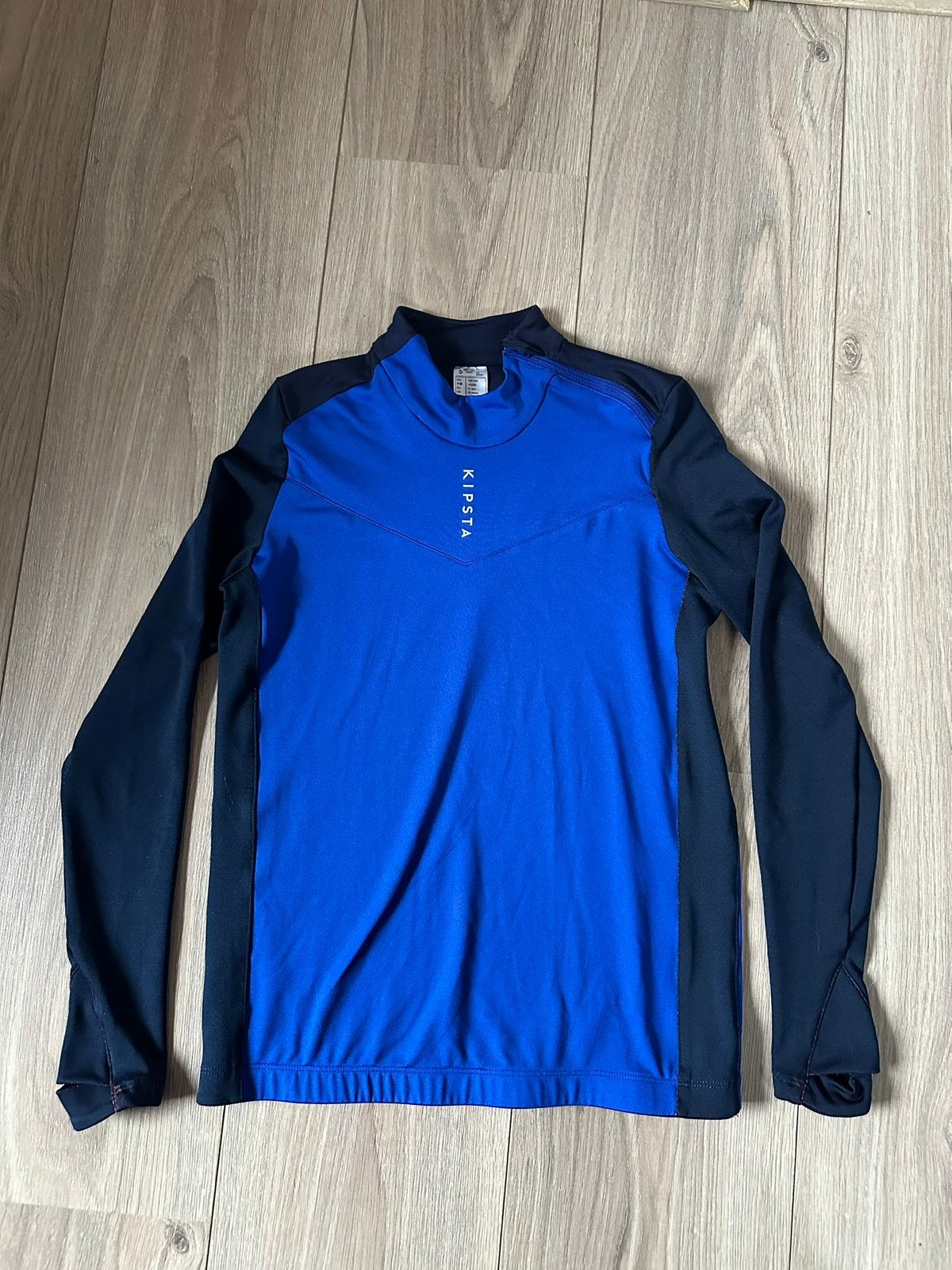 Kipsta sportshirt  maat 140, Ophalen of Verzenden, Gebruikt, Jongen of Meisje, Sport- of Zwemkleding