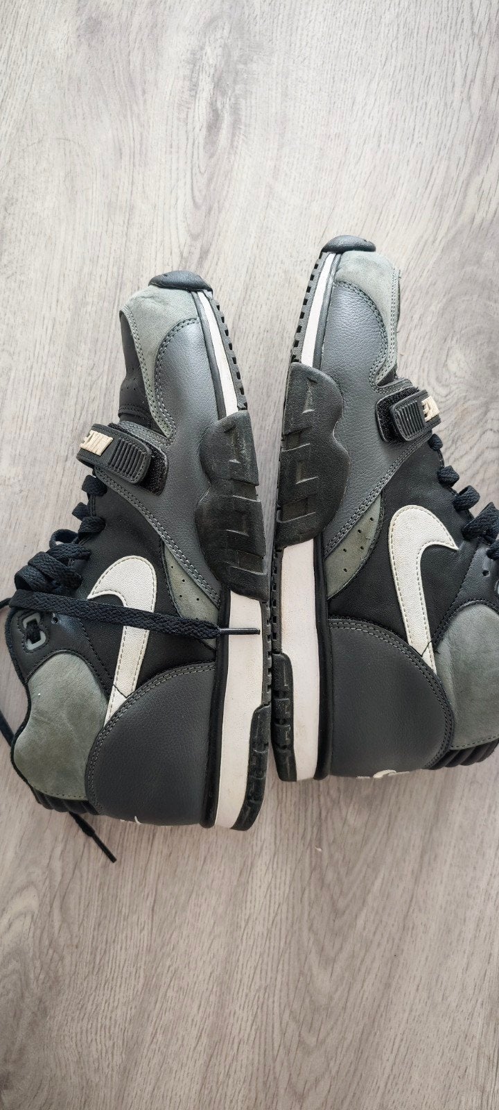 Nike Air Trainer 1 - UK9, Zwart, Nike Air, Ophalen of Verzenden, Sneakers of Gympen