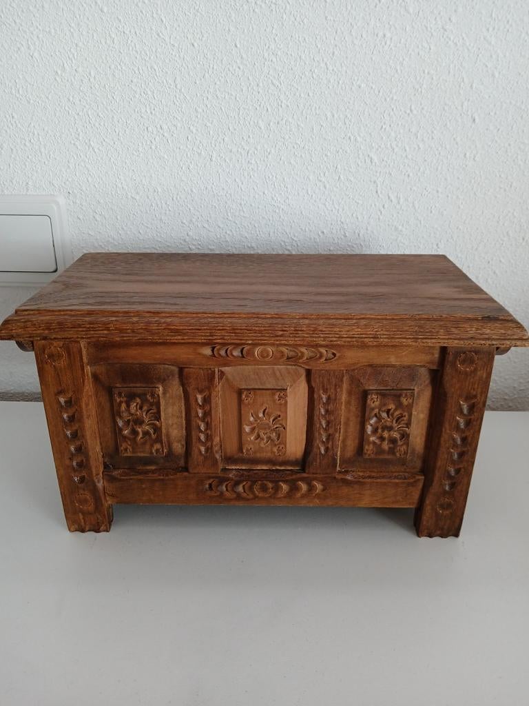 Eikenhouten  Deken Kistje  ., Ophalen of Verzenden, Minder dan 50 cm, Minder dan 50 cm