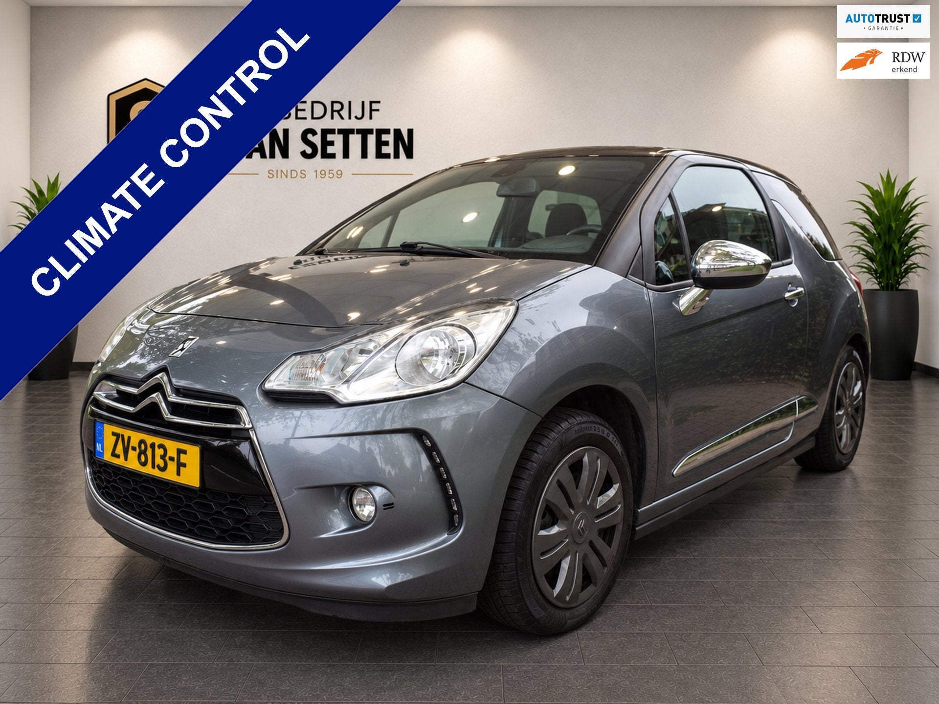 Citroen DS3 1.6 Sport Chic Leer/Cruise, 15 km/l, Gebruikt, Zwart, 49 €/maand