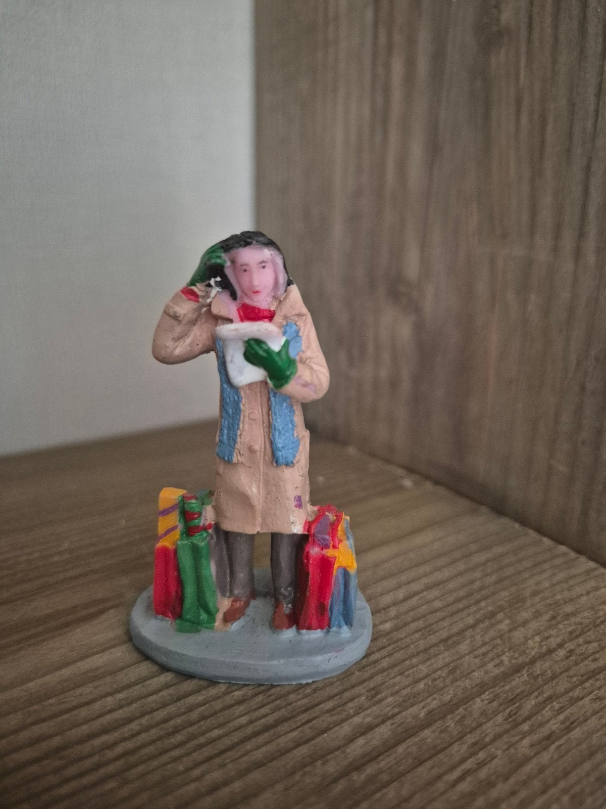 Lemax figuur 30 kerstdorp kersthuisjes, Diversen, Kerst, Ophalen of Verzenden, Zo goed als nieuw